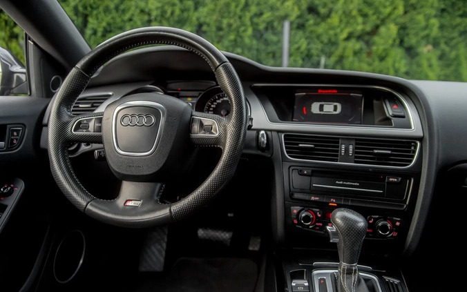Audi A5 cena 52900 przebieg: 270000, rok produkcji 2011 z Radom małe 631